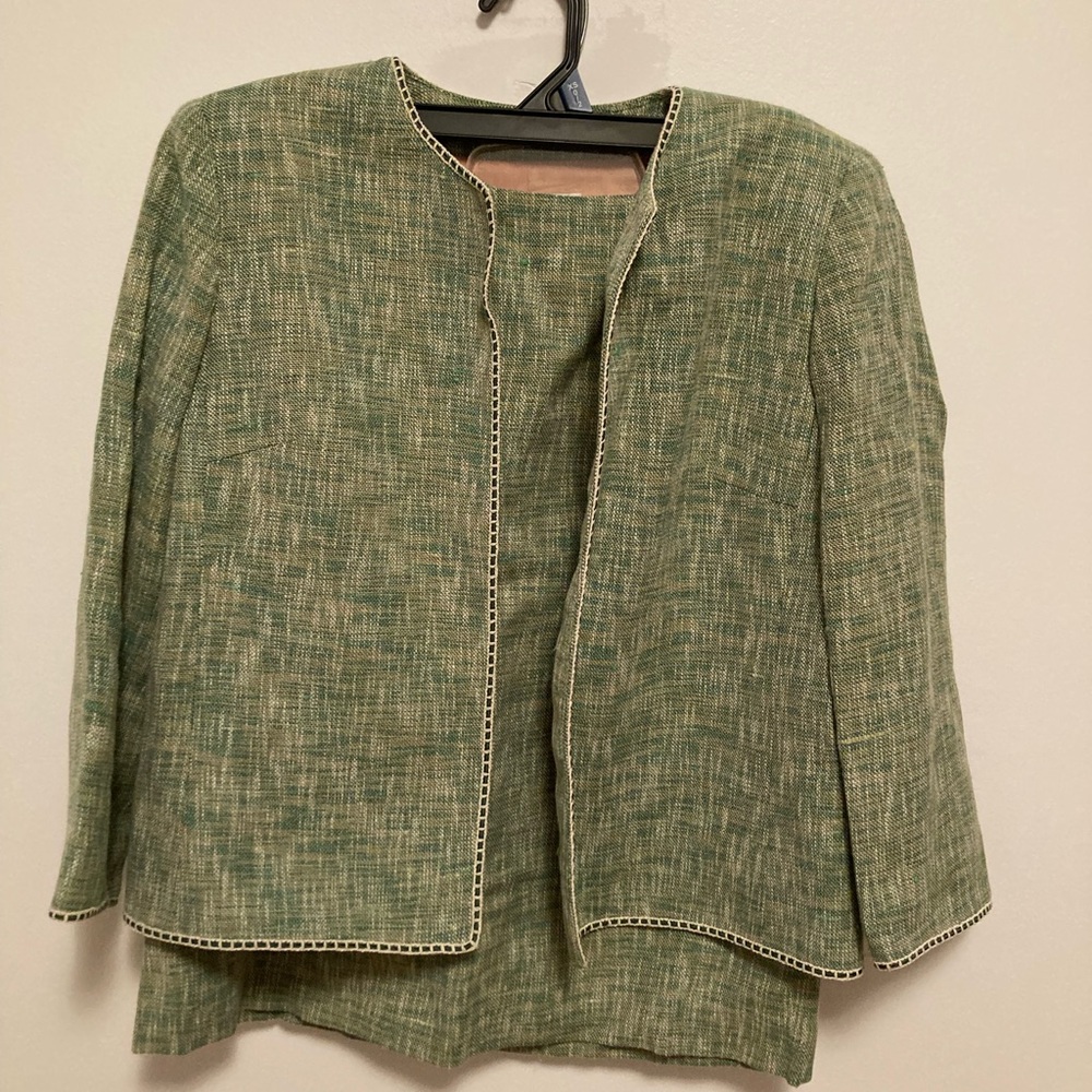 Oscar de la Renta green tweed suit. Size 4P 🎉Host Pick🎉